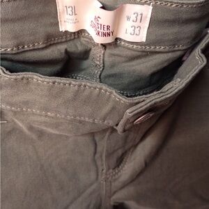 Hollister Skinny Pants in Olive Green